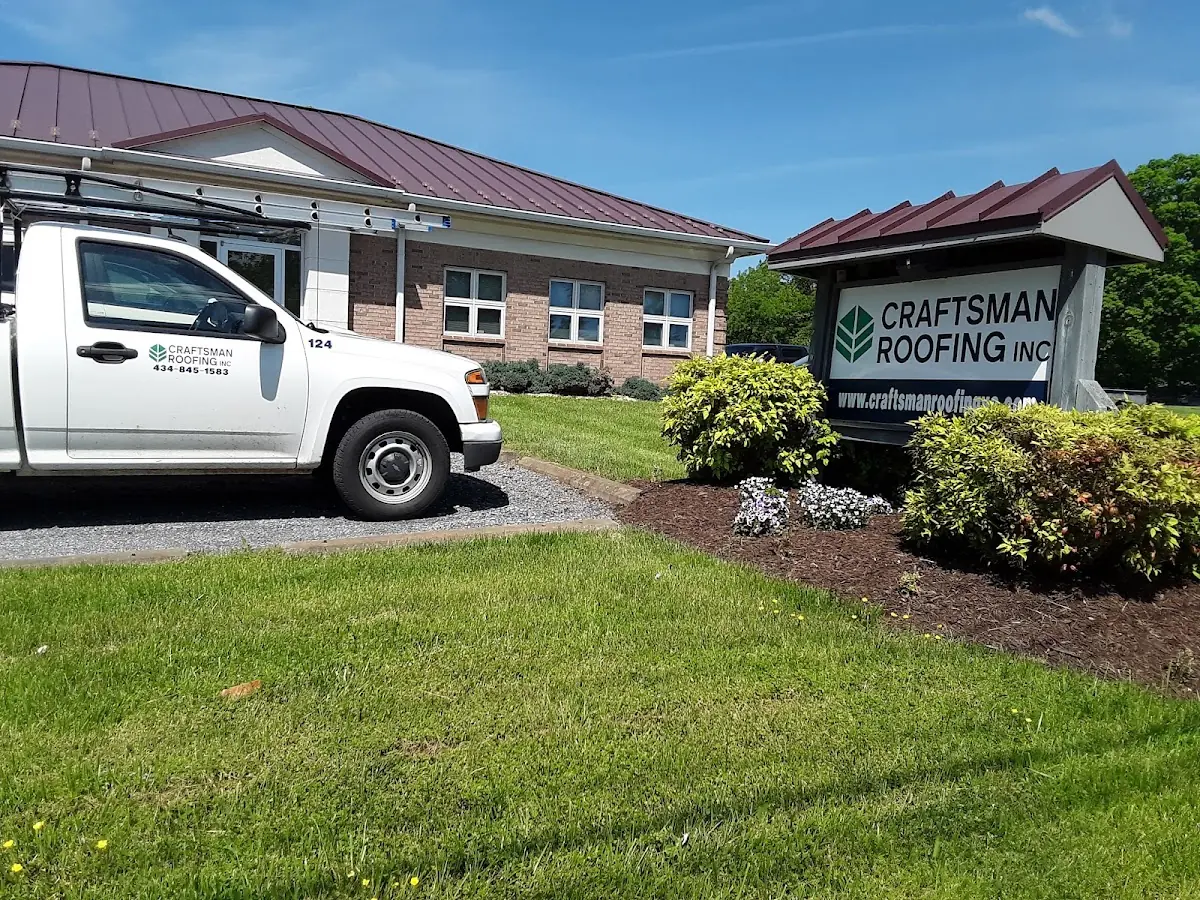 Quality Roof Replacement by experienced craftsmen in Lahiere