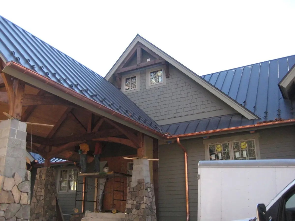 Craftsman Roofing team delivering quality roofing work in Lahiere